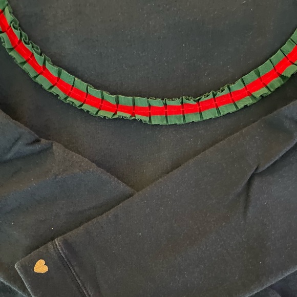 Gucci Sweatshirt, size 0/00. Purchased for myself in the kids section! - Picture 4 of 9